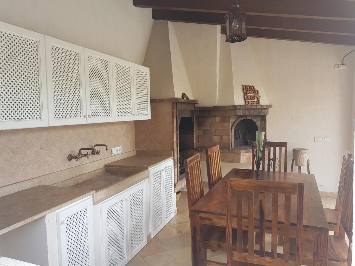 Villa Milagro - 3 Bedroom Finca Style Villa With Pool Near Golf Course/Beaches - Air Cond. ポレンサ エクステリア 写真